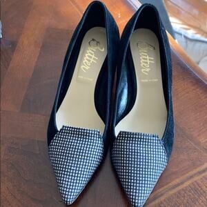 Butter Brand 6.5 black and white kitten heels